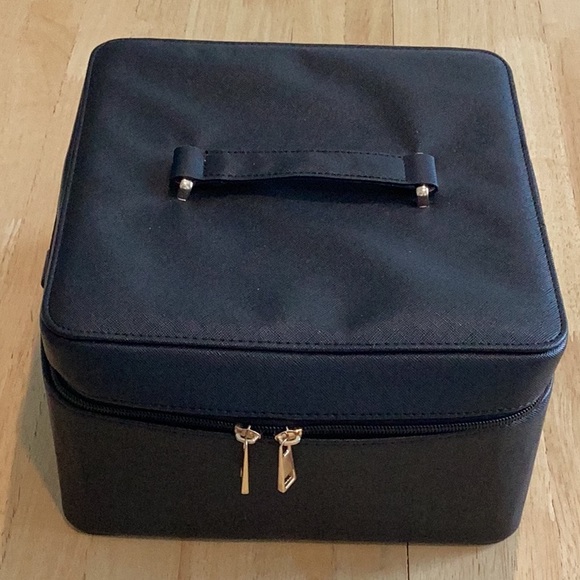 None Handbags - Large Travel case or Makeup case. Great condition. Like new.